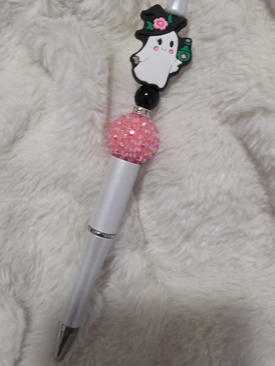 Hadley Faye Creations Other - Cute Pink Beaded Pen with Ghost Charm